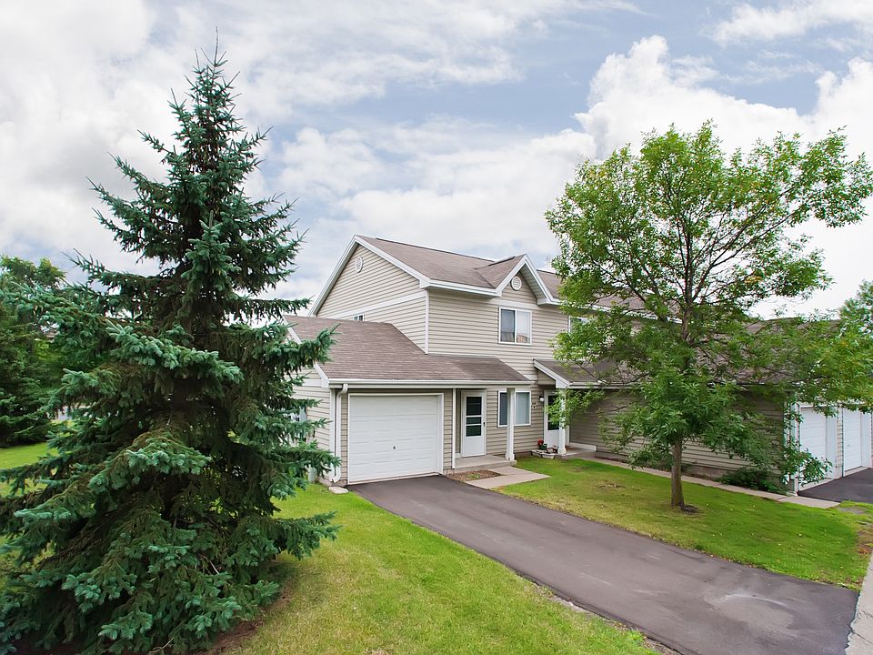 Townhome privacy and charm