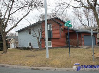 10491 Quince St NW, Coon Rapids, MN 55433