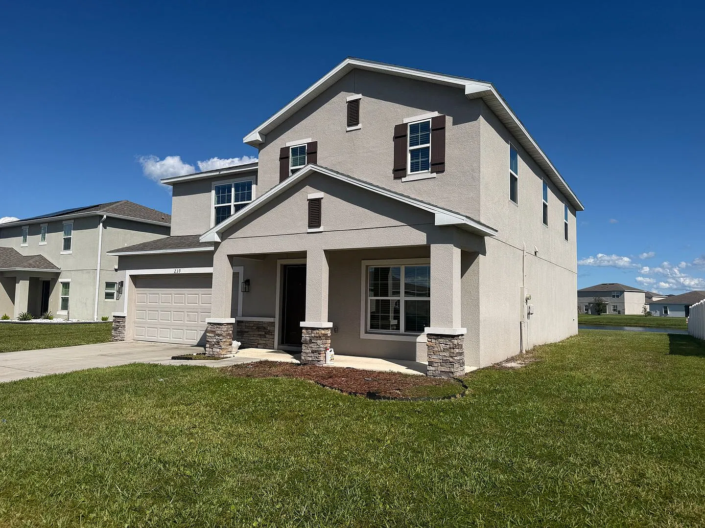 6 Bedroom single family water view home, new paint, new carpet. Located in Kissimmee! — Photo 4