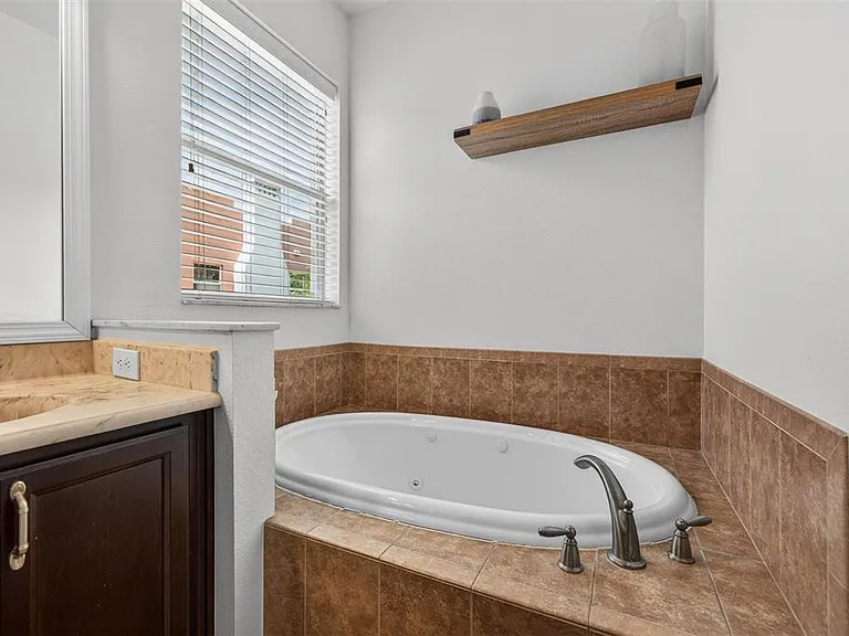 3204 W Marlin Ave — Photo 24