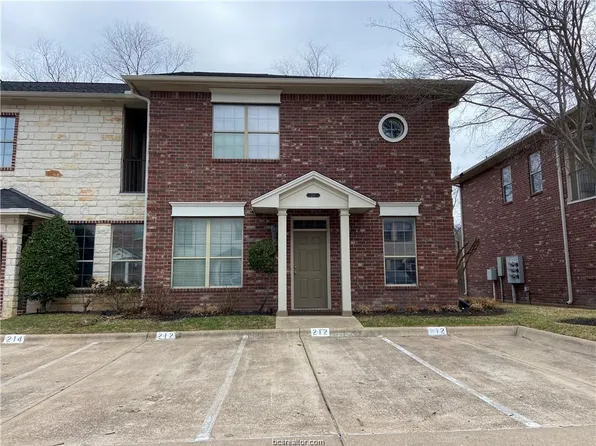 212 Forest Dr, College Station, TX 77840