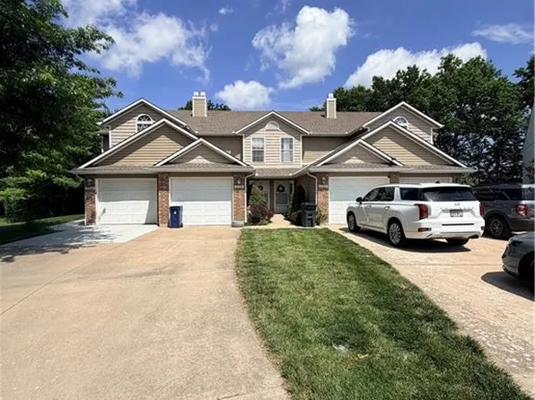712C SE London Way, Lees Summit, MO 64081