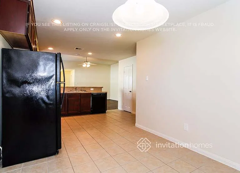 1015 Doubletree Glen Dr — Photo 7
