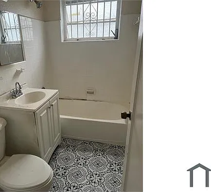 425 NE 82nd St #4 — Photo 6