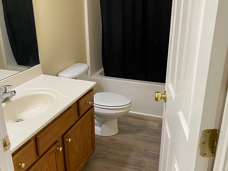 970 N Respess St #968 — Photo 2