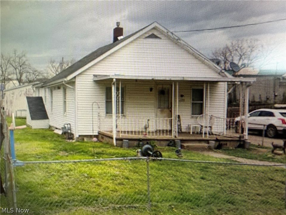 1st image of 1323 Bristol St