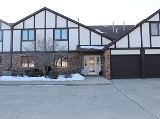 1802 Golfview Rd #6, Streator, IL 61364