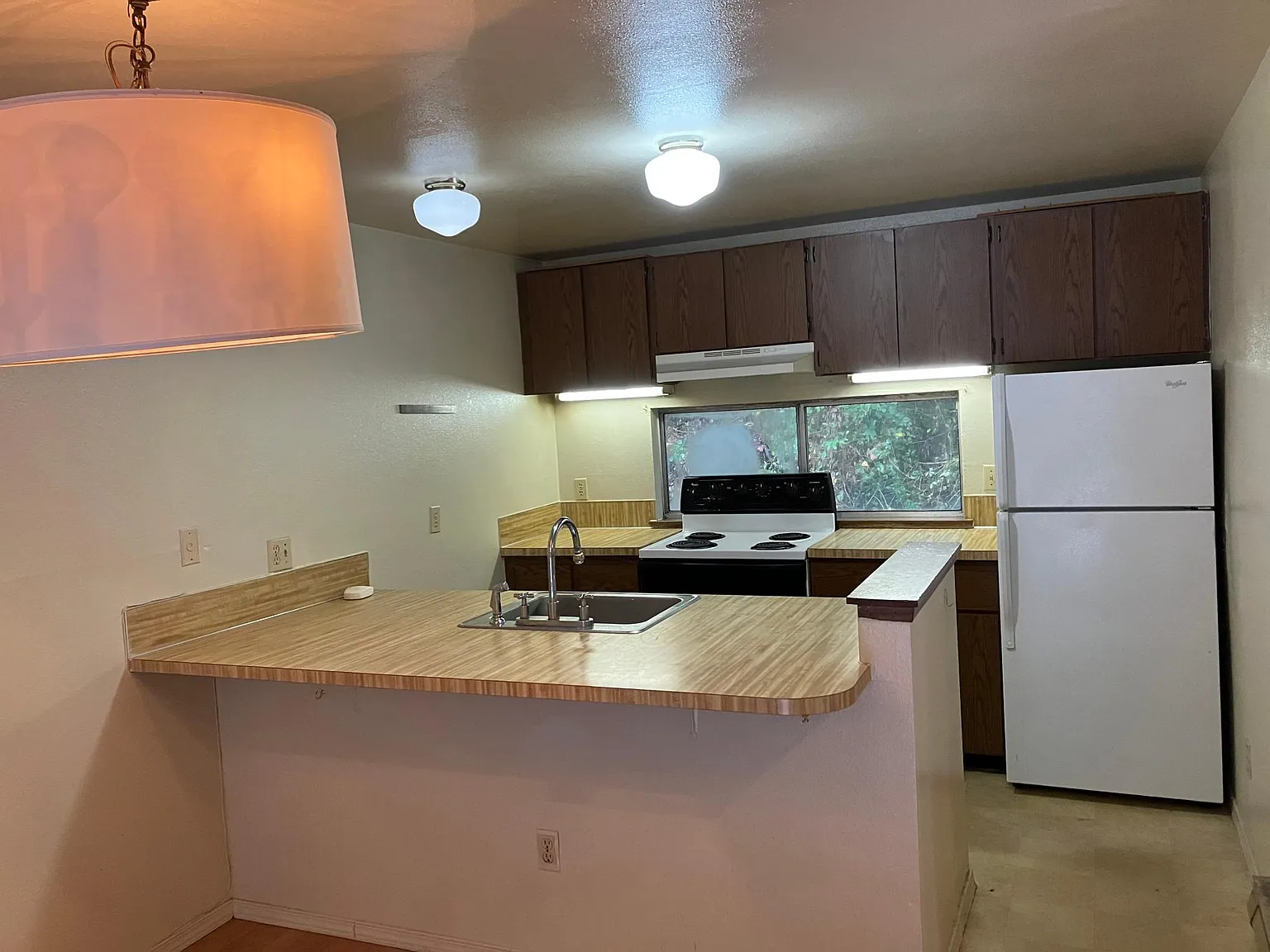 9336 Sturtevant Ave S — Photo 4