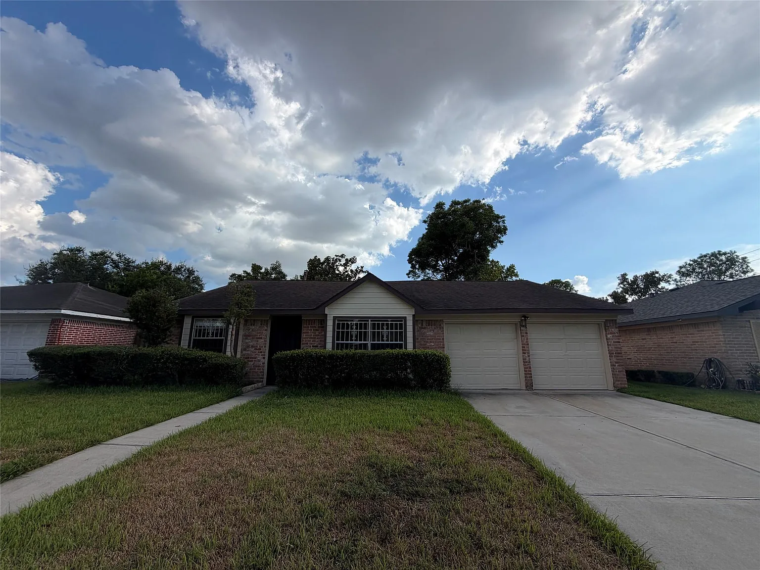3 bed, 2.0 bath, 1596 sqft, $1,800 — Photo 2