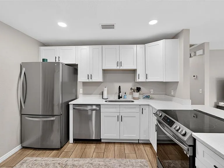 5502 Peach Ave — Photo 20