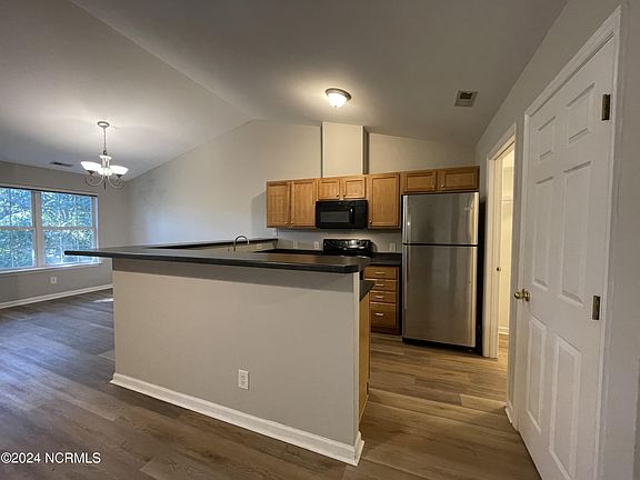 5th image of 2408 King Richard Ct APT G