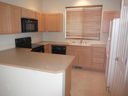 5th image of 9100 Campus Glen Dr NE