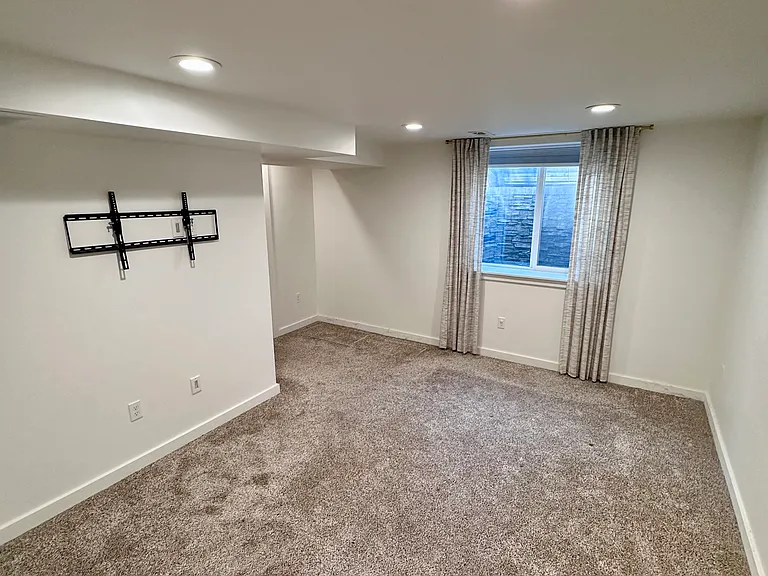 4104 E 36th Ave — Photo 15