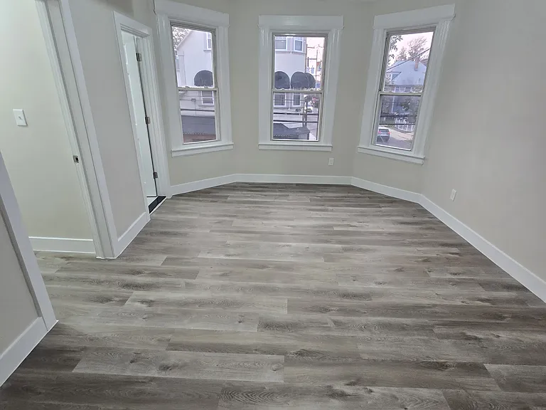 28 Wainwright St #2B — Photo 3