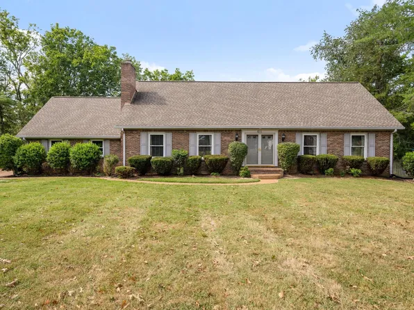 611 Warrior Dr, Murfreesboro, TN 37128