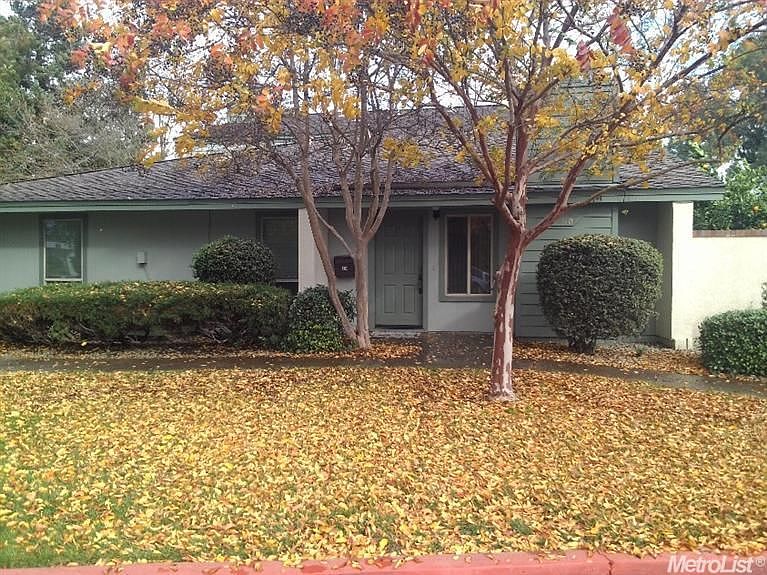 1st image of 110 Touchstone Pl