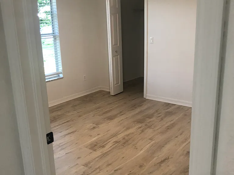 1100 NW Juanita Pl — Photo 11