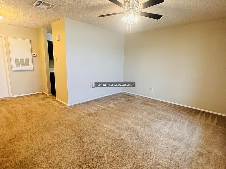 6824 Camden Ln #8 — Photo 2