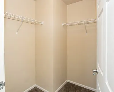 Jefferson Creek Apartments — Photo 4