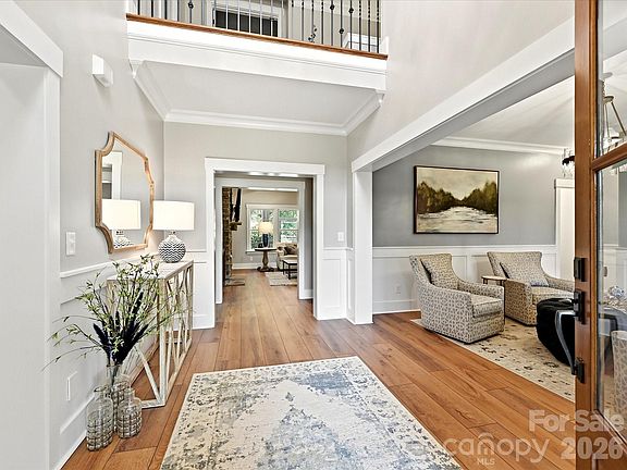 5th image of 884 Kemp Rd