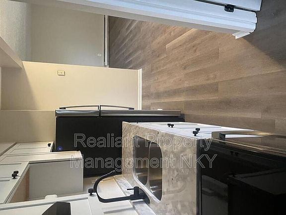4th image of 2 Willow St APT 9