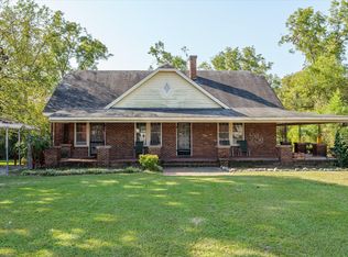 105 Palmer St, Gibson, GA 30810