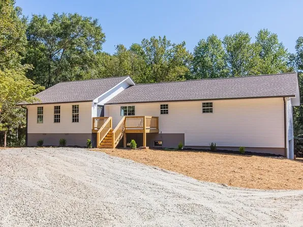 6380 Claude Parks Rd, Murrayville, GA 30564