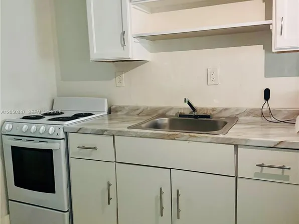 800 NW 56th St Unit 3, Miami, FL 33127