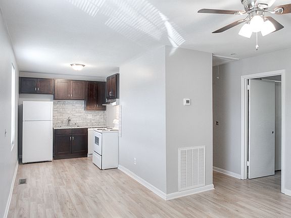 3rd image of 212 Jay Dr Unit B