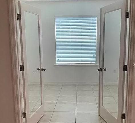 2nd image of 800 Grandeur St SE