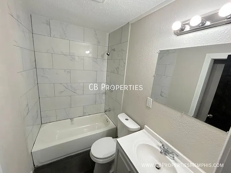 2971 Forest Ave — Photo 8