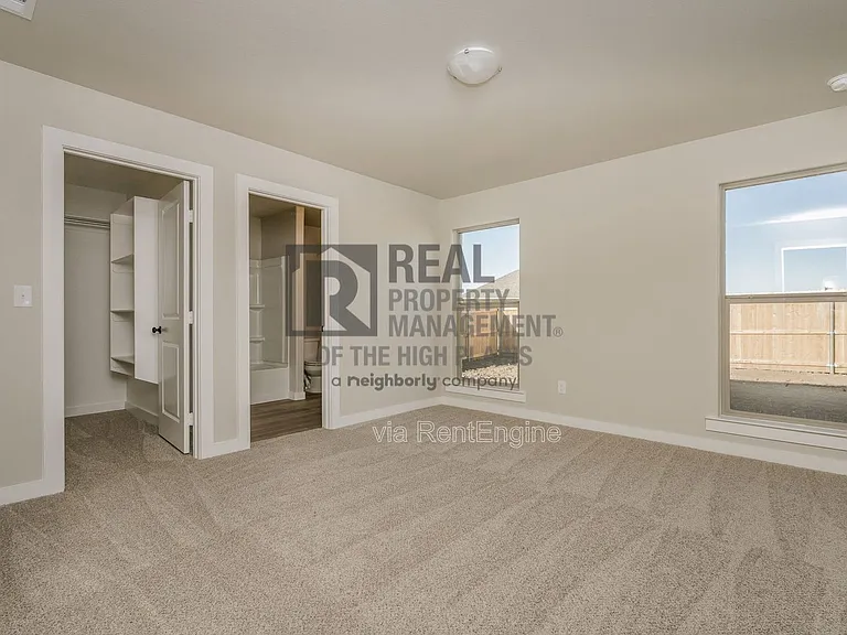 6711 Athens St — Photo 6