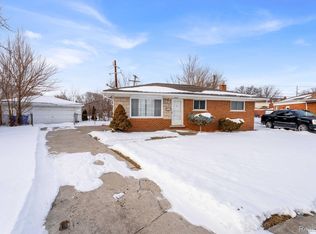 14131 Peck Dr, Warren, MI 48088