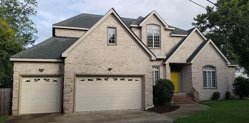 1st image of 13 Hampshire Dr