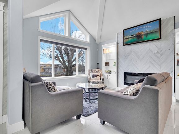 3rd image of 18239 68th Ave