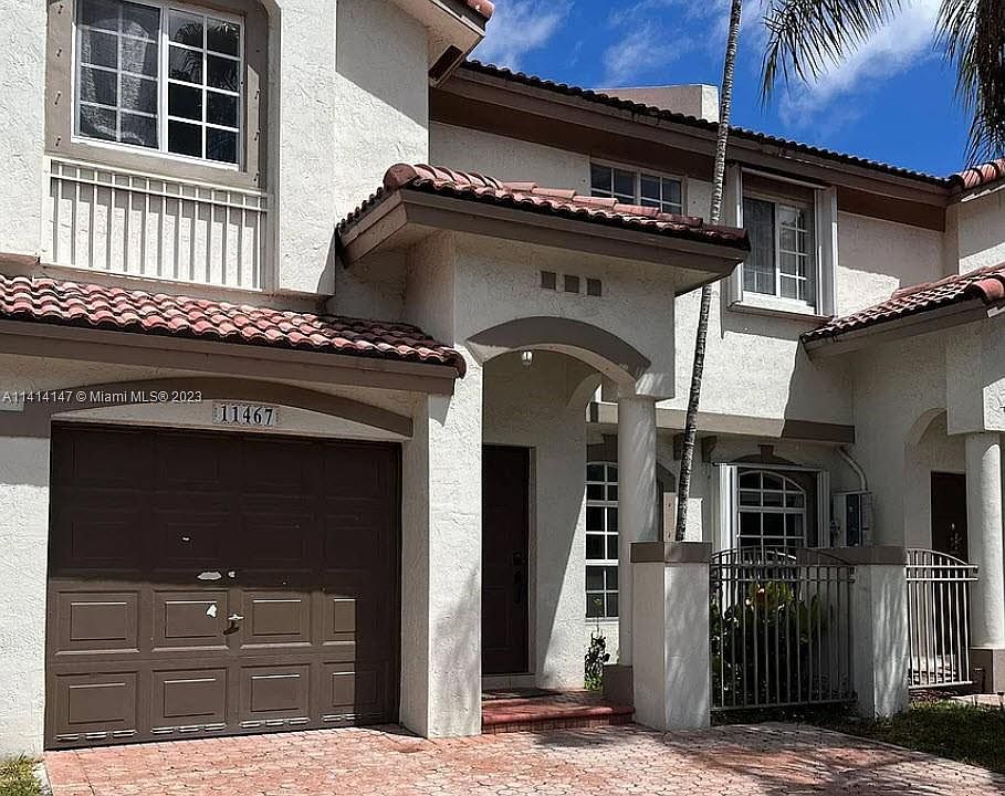 1st image of 11467 NW 51st Ter