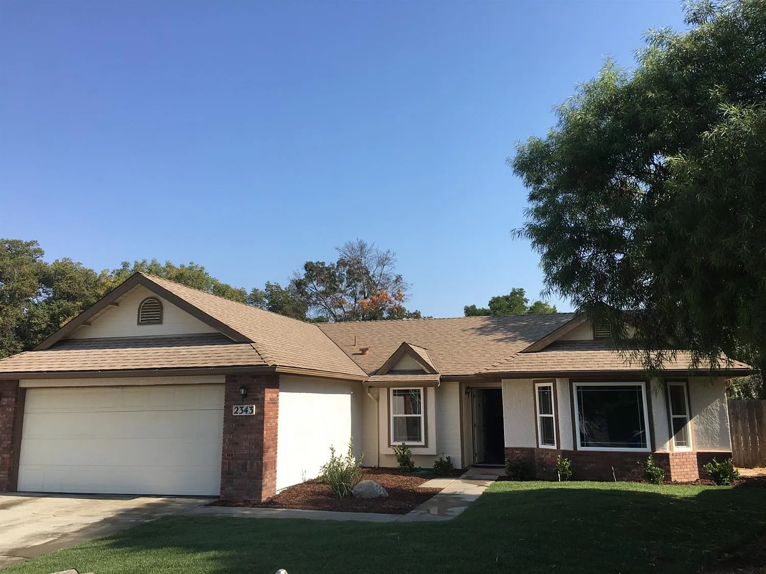 2343 Teakwood Way photo 1