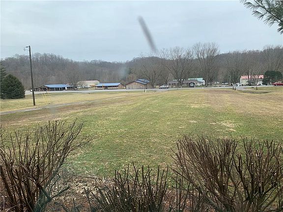3rd image of 4850 State Road 46 E