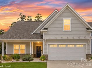 142 Fawnwood Ct, Mount Gilead, NC 27306