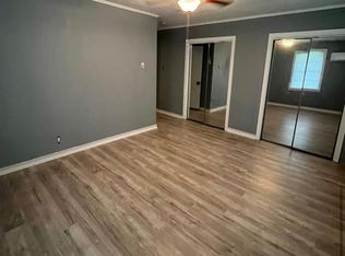 5311 Beaumont Ave, Groves, TX 77619