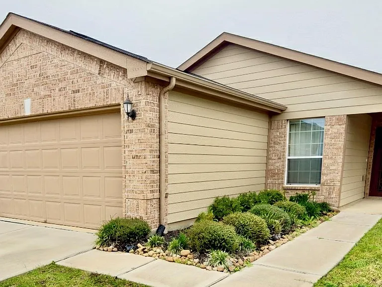 4615 Cullen Brook Rd — Photo 2