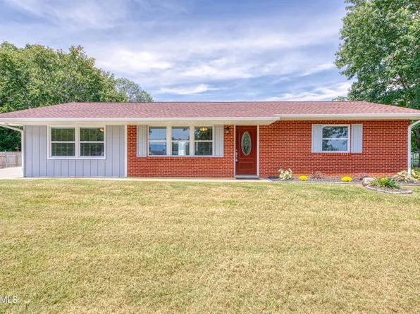 1357 Trentham Cir, Seymour, TN 37865