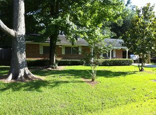 305 Plainview Cir, Richland, MS 39218