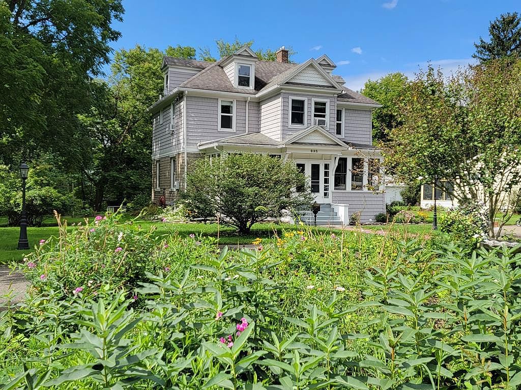 895 Pennsylvania Ave, Sayre, PA 18840 | Zillow