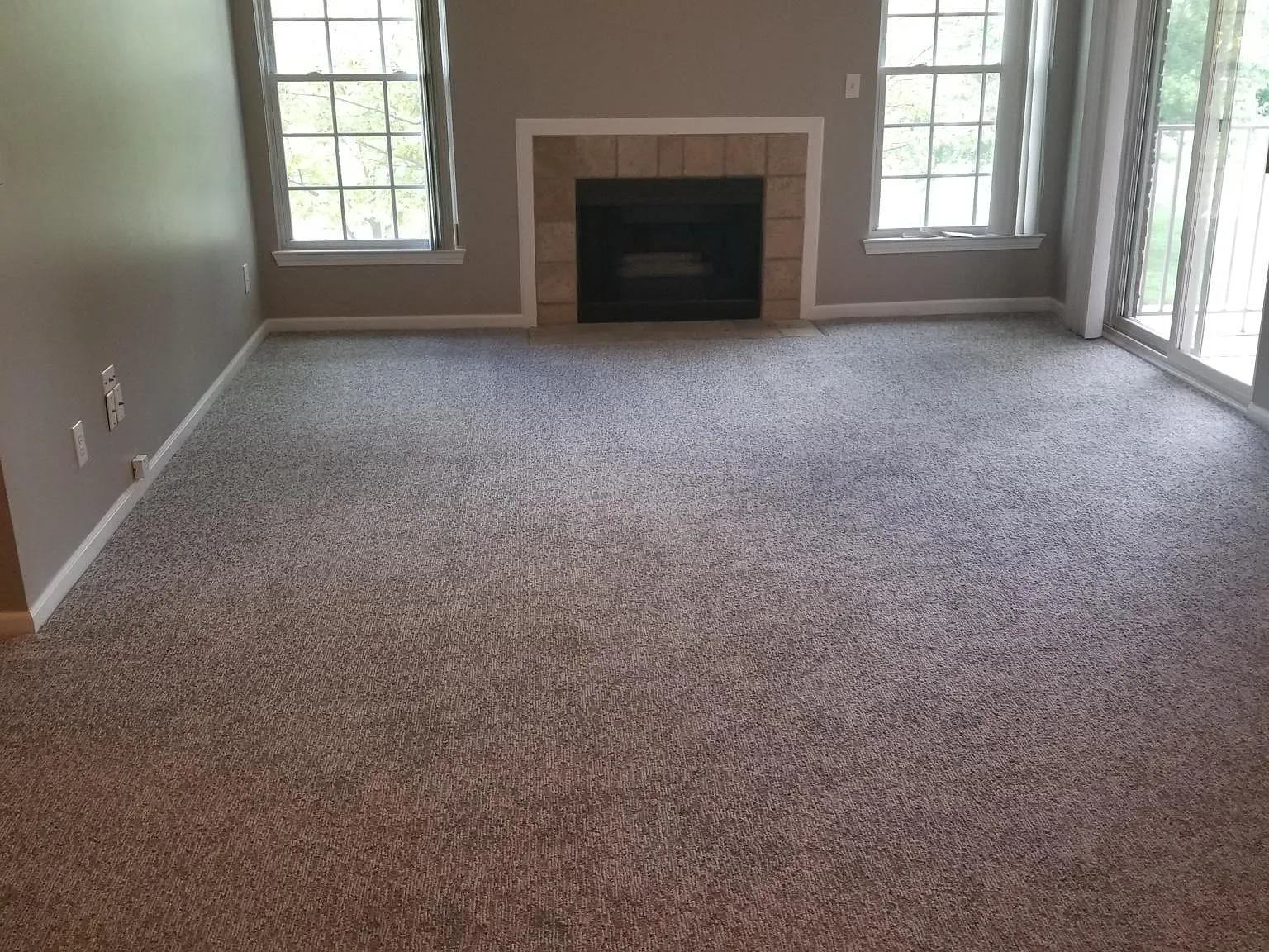 2 bed, 1400 sqft, $1,950 — Photo 2