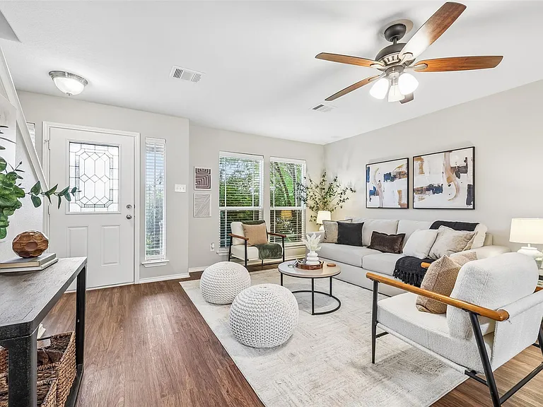 1808 Enchanted Rock Dr — Photo 5