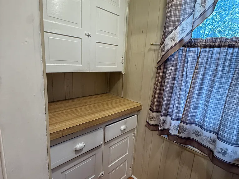1760 Wayne Ave #1 — Photo 9