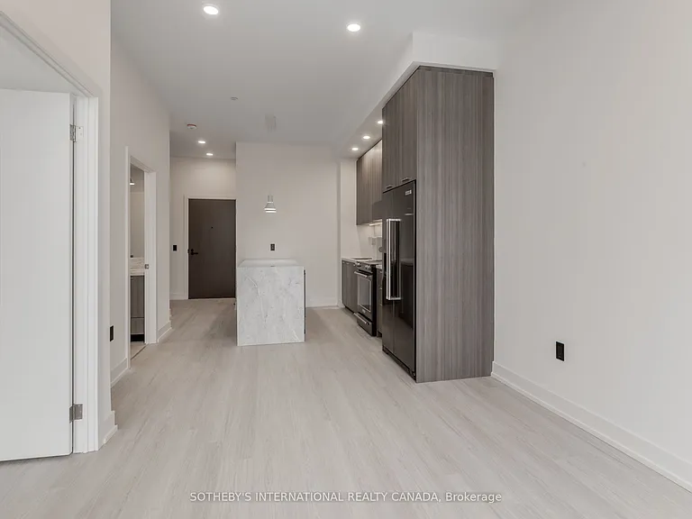 31 Garden Ave #505 — Photo 5