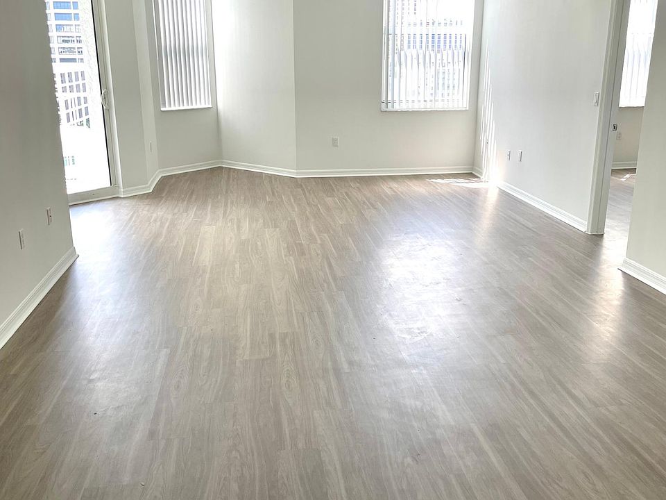 Living Room with entry to the terrace.