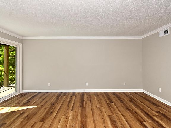 5th image of 4487 Post Pl APT 86